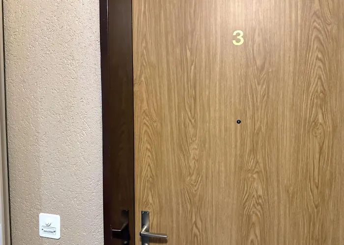 Schwarzhorn 3- Komplett Renoviert, Tolle Aussicht! Lägenhet Leukerbad