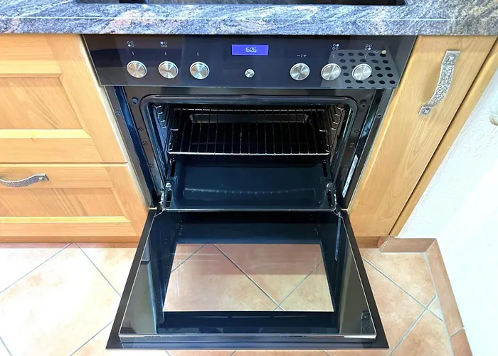 Lägenhet Schwarzhorn 3- Komplett Renoviert, Tolle Aussicht! Leukerbad