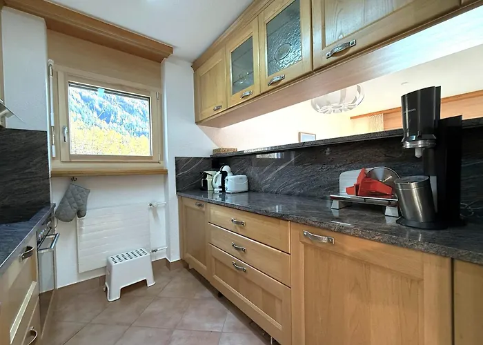 Apartament Schwarzhorn 3- Komplett Renoviert, Tolle Aussicht!