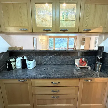 Schwarzhorn 3- Komplett Renoviert, Tolle Aussicht! Apartamento Leukerbad